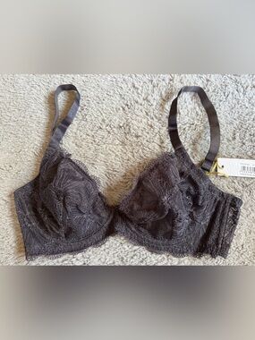 NWT Wolf & Whistle bra, size 36D